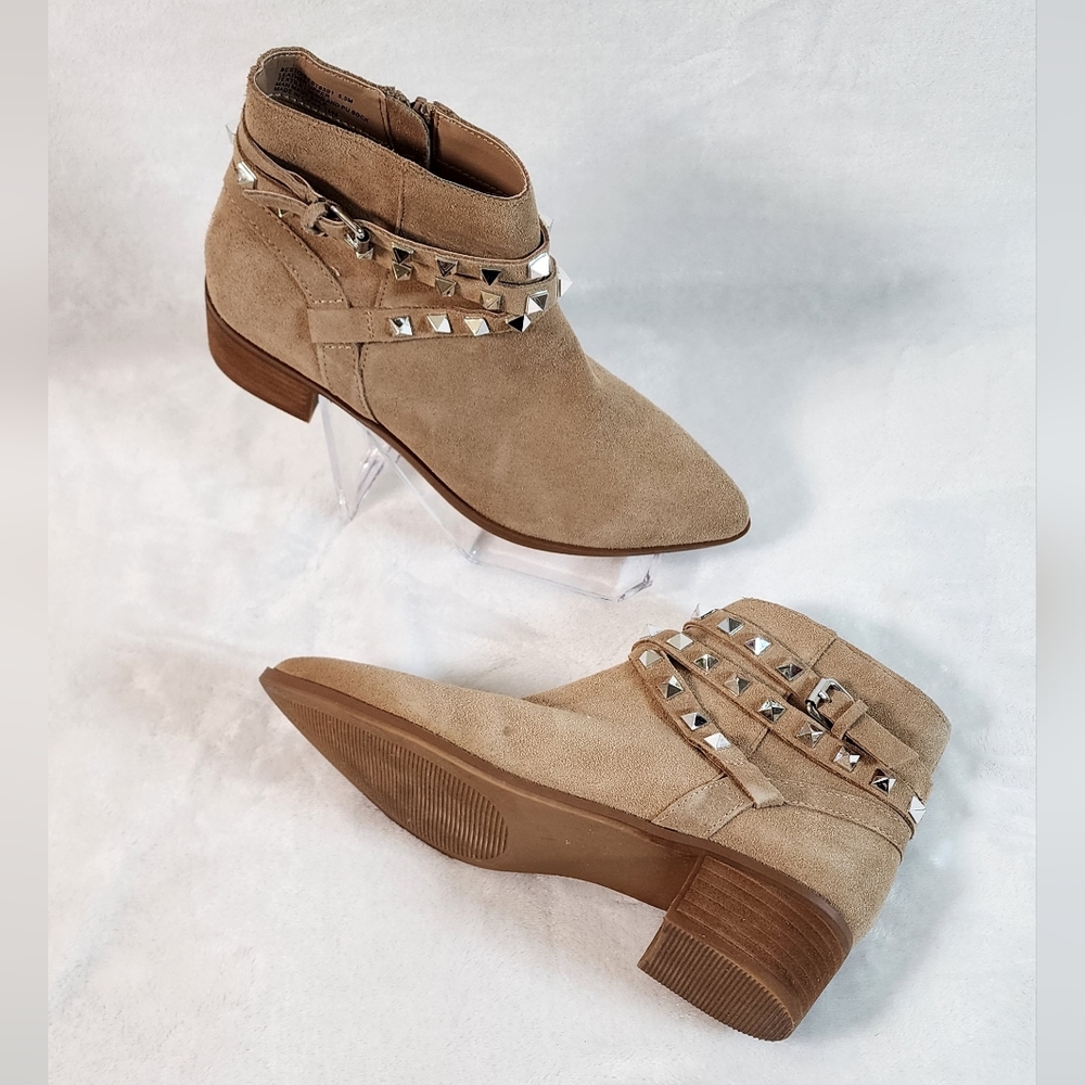Steve Madden Taupe Besto Studded Suede Western Ankle Block Heel Booties Size 5.5 - Picture 2 of 11